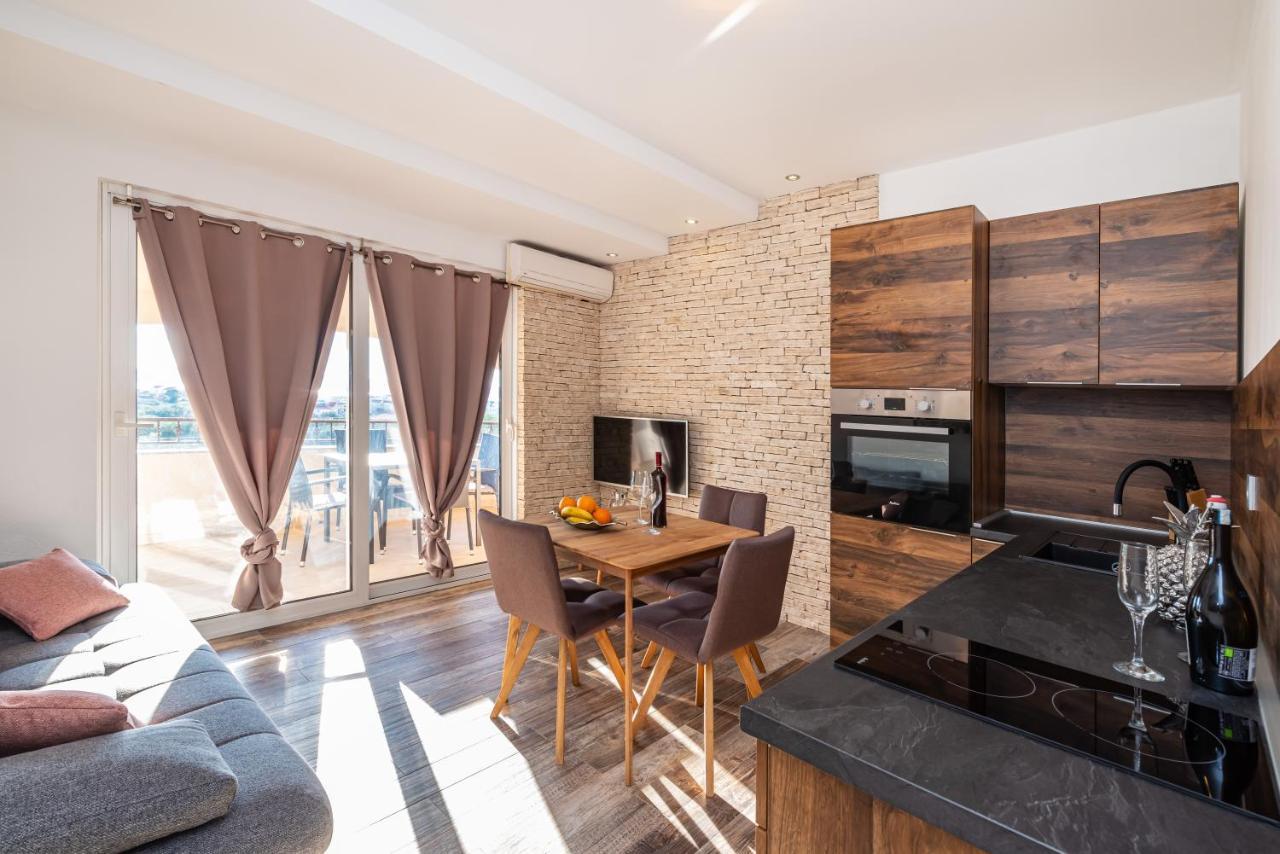 Poseidon Apartmani Bibinje Exterior foto